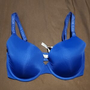 Victoria's Secret T-shirt Ligjtly Lined Glitter Logo Spell Out Straps. 34DD